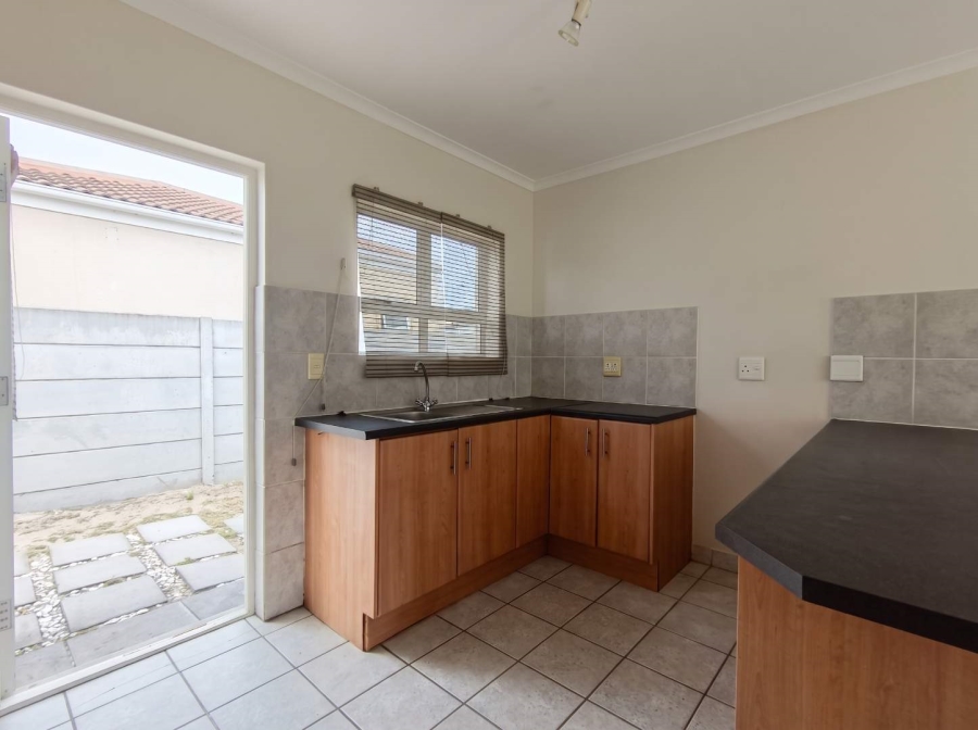 To Let 2 Bedroom Property for Rent in Costa Da Gama Western Cape
